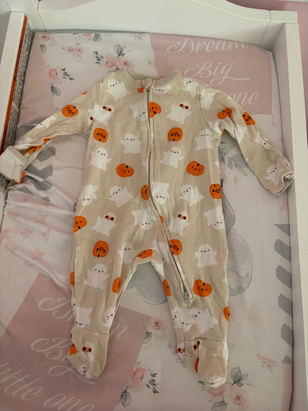 Beige Halloween Ghost & Pumpkin Footed One-Piece Zipper Romper